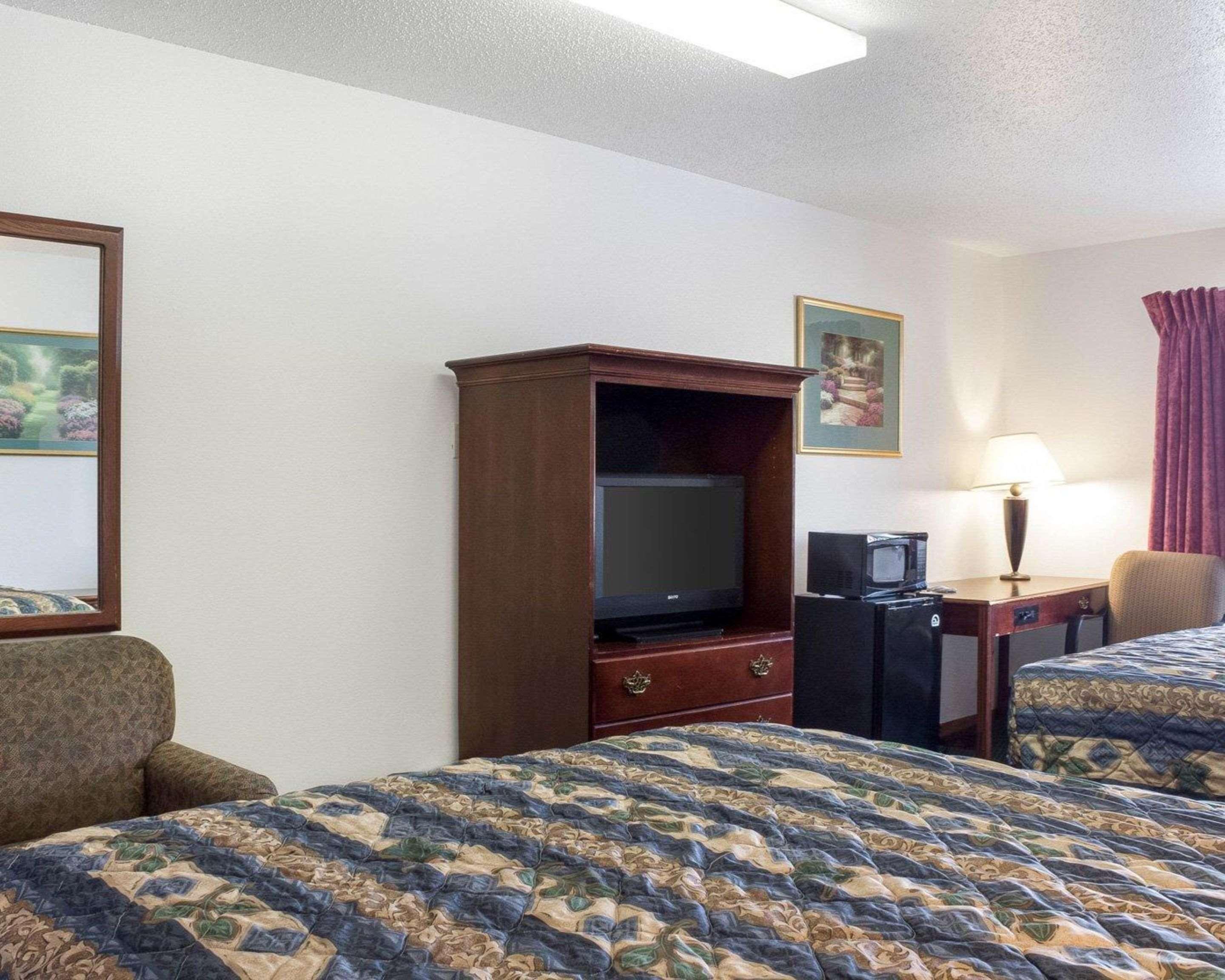 Rodeway Inn West Fargo Kültér fotó