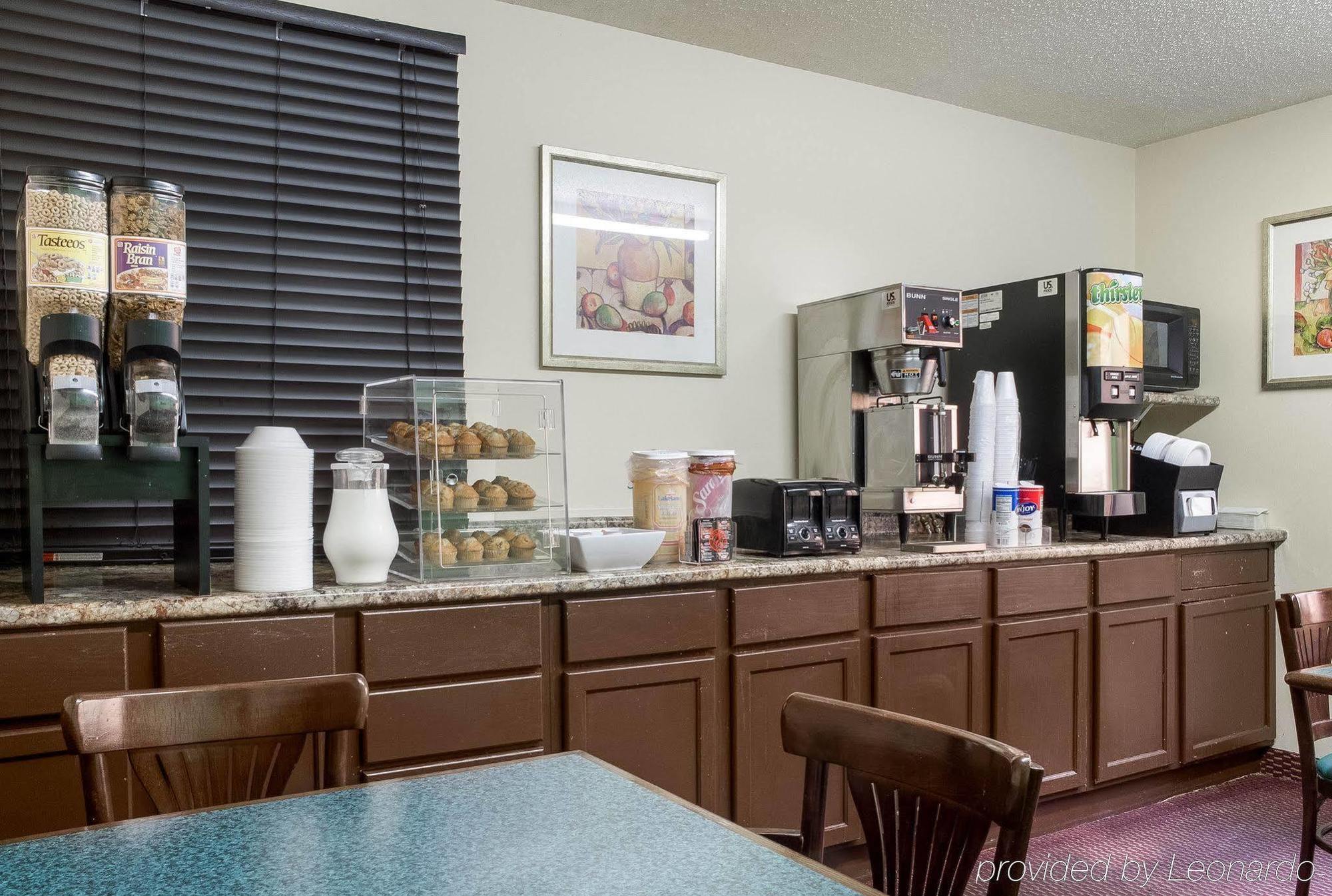 Rodeway Inn West Fargo Kültér fotó