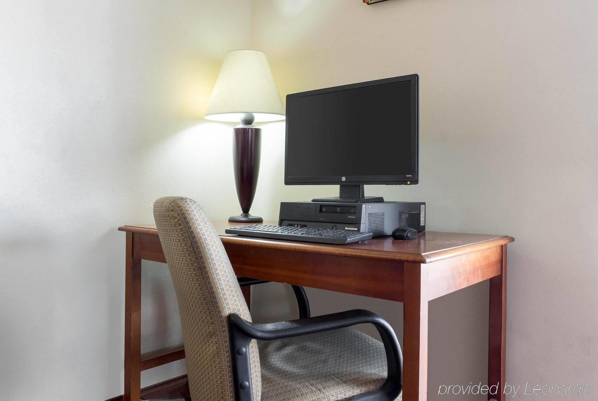 Rodeway Inn West Fargo Kültér fotó